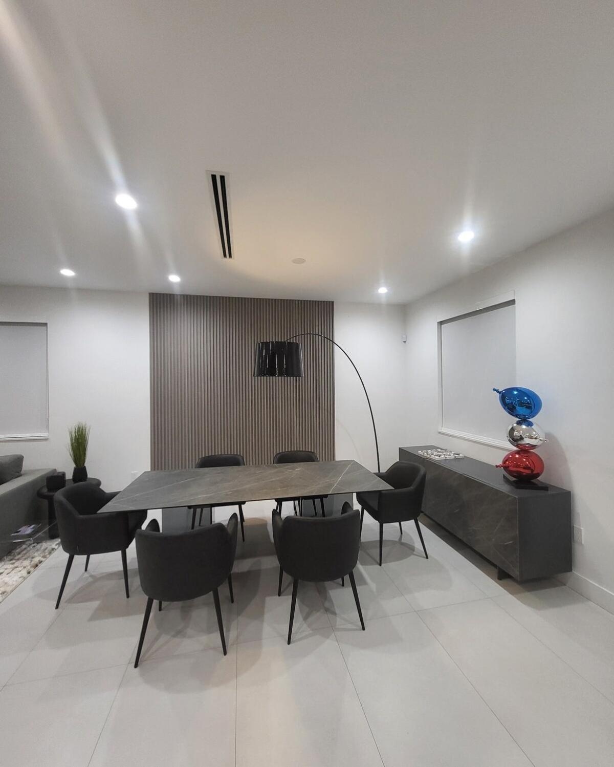 Villa Coral Gabble Modern Mansion With Pool