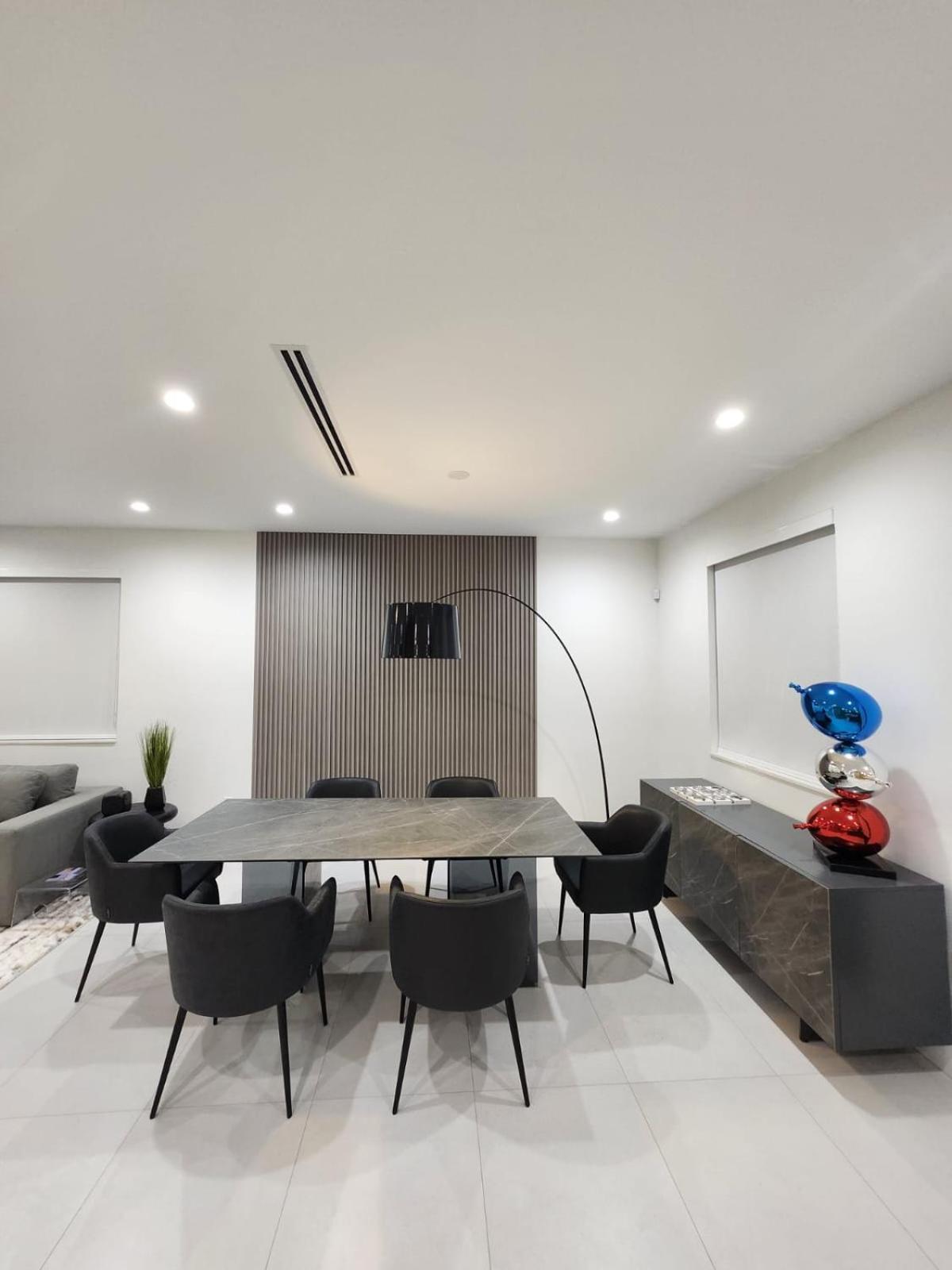 Villa Coral Gabble Modern Mansion With Pool